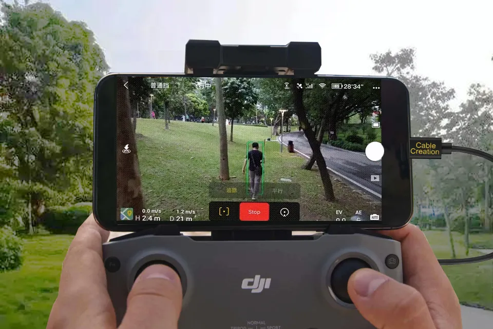 為什么要入手3988的 DJI 帶屏遙控器，自己的手機不香嗎？